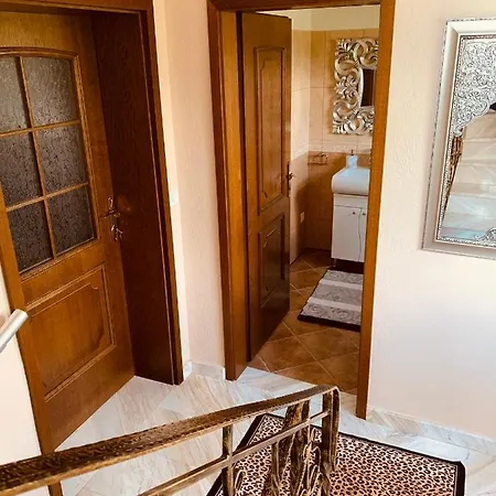 Giannis Villa Apartment *